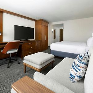 Zimmer für Hörgeschädigte mit Kingsize-Bett